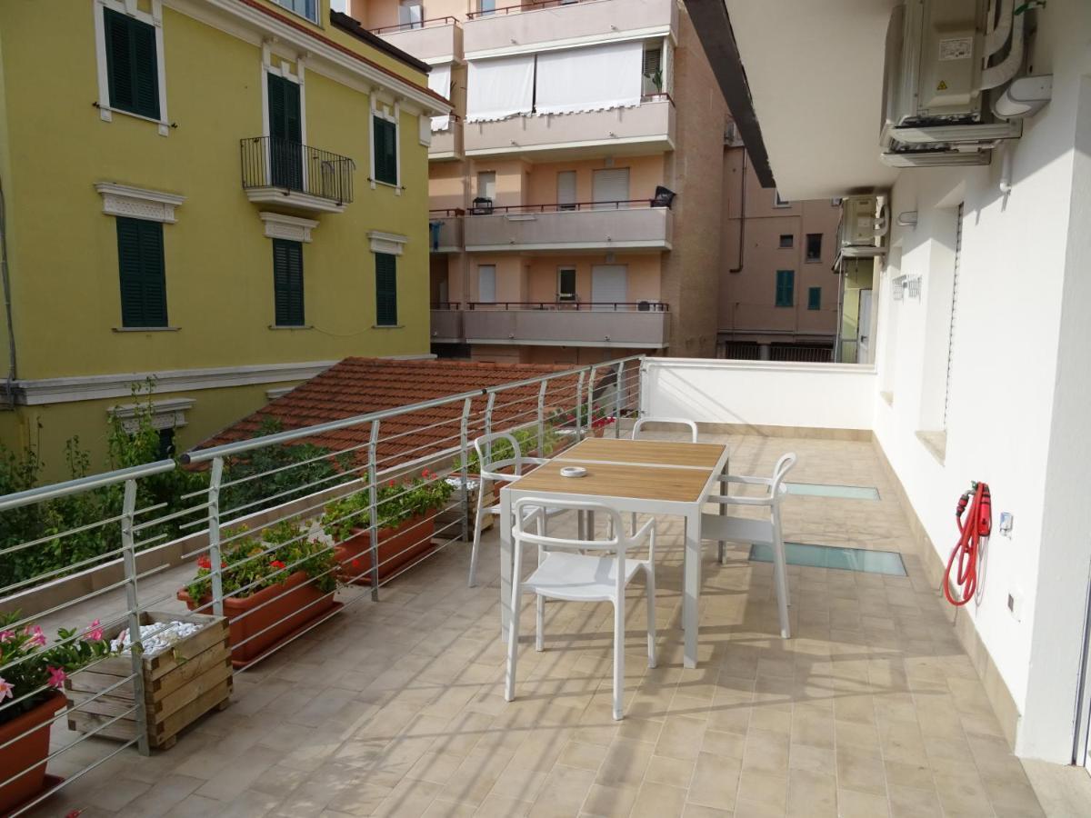 Meeting Bed & Breakfast Pescara Bagian luar foto